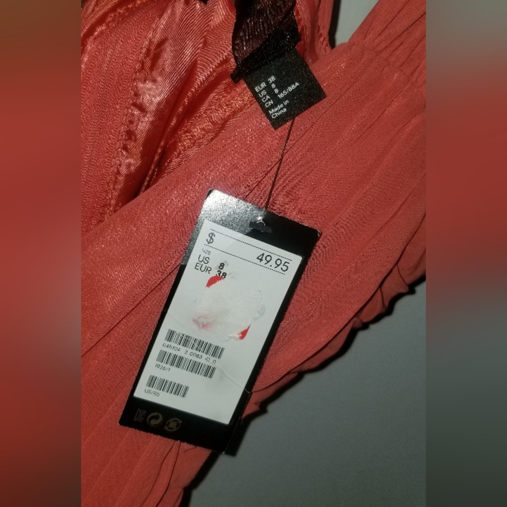 Stunning H&M smoky coral flowy dress - Picture 3 of 5